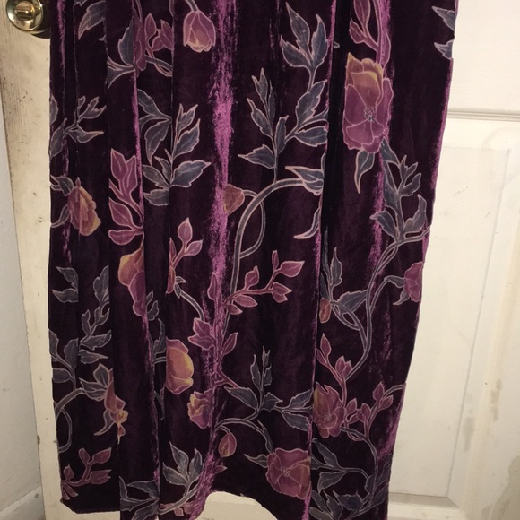 Unique Vintage Floral Velvet Maxi Dress - Picture 9 of 17